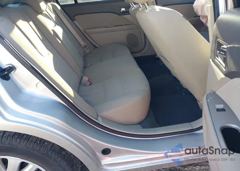 2011 Ford Fusion Hybrid z USA, uszkodzony, nr VIN 3FADP0L37BR335624